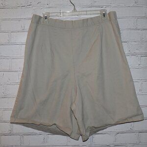 🌿 Announcements Maternity Shorts · Women’s XL · Soft Beige
